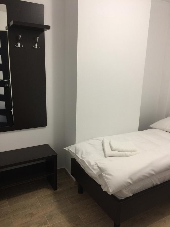 Mini-Hotel Megora ราคิฟ ภายนอก รูปภาพ