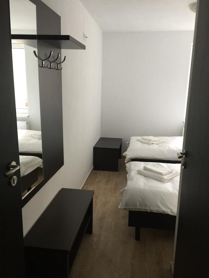 Mini-Hotel Megora ราคิฟ ภายนอก รูปภาพ