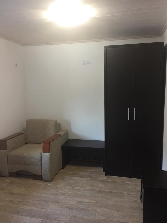 Mini-Hotel Megora ราคิฟ ภายนอก รูปภาพ