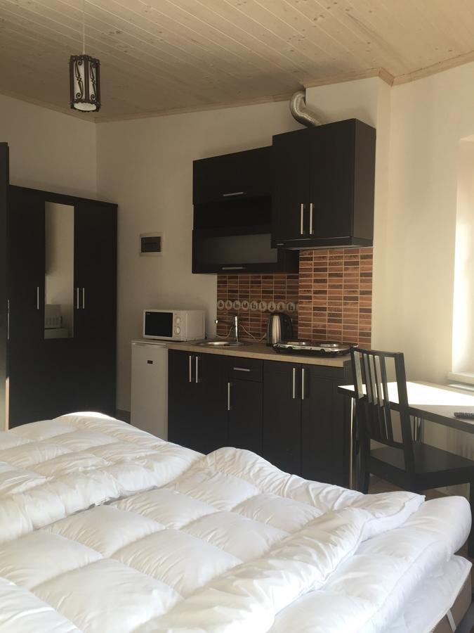 Mini-Hotel Megora ราคิฟ ภายนอก รูปภาพ